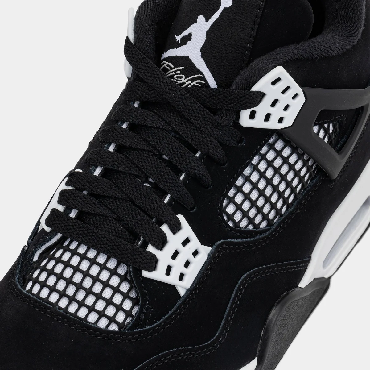 Air Jordan 4 Retro 'White Thunder' Black & White Sneakers