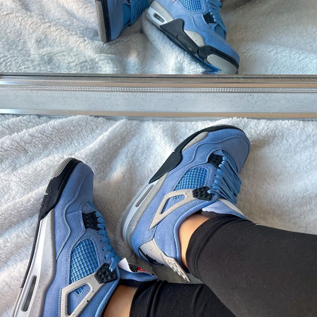 Air Jordan 4 Retro 'University Blue' Sneakers